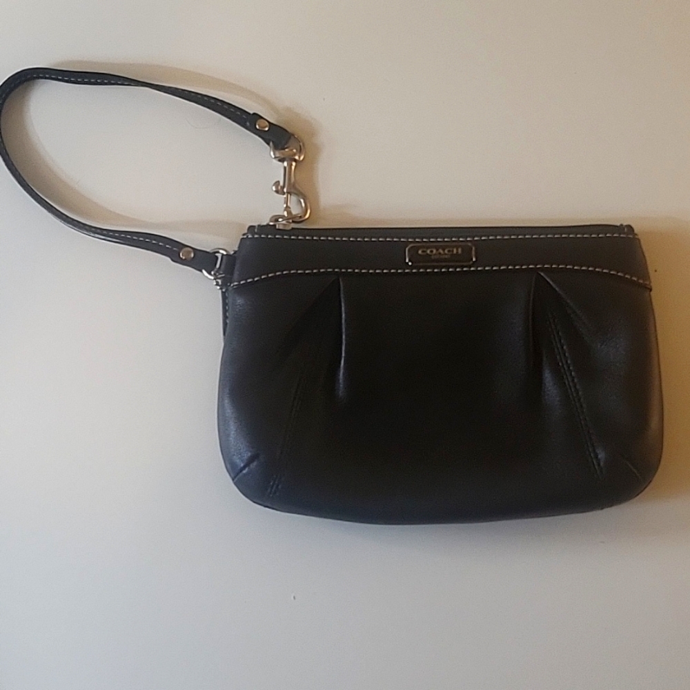 COACH WRISTLET Smooth Leather in Black